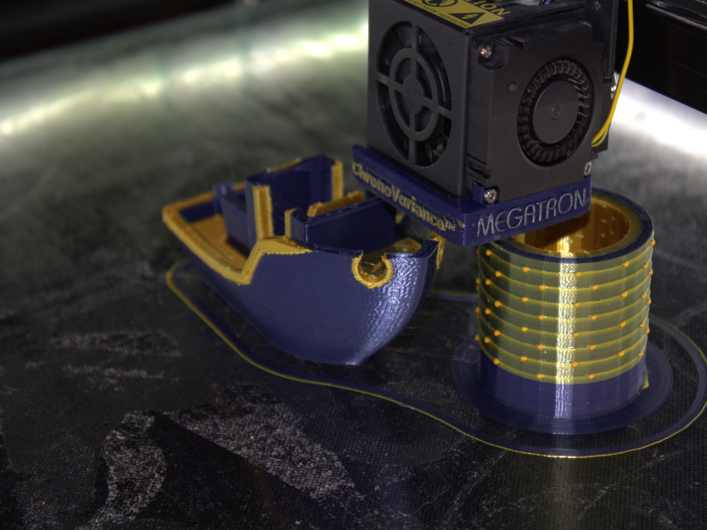 dual print 3 navy blue and gold benchy (4)